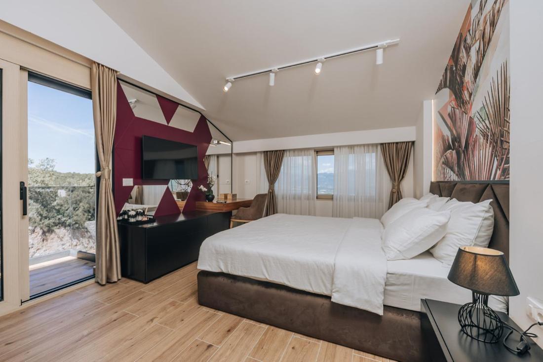 Villa Principium With Infinity Edge Pool&Hot Tub Kotor Eksteriør billede
